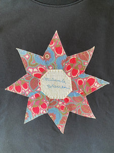 Signature Series Vintage Floral Star Quilt Block Sweatshirt-xlarge