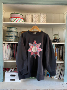 Signature Series Vintage Floral Star Quilt Block Sweatshirt-xlarge