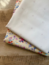 Load image into Gallery viewer, Cottagely Maizie Quilt Kit
