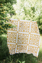 Load image into Gallery viewer, Bonnie Gables Quilt Kit-Square Throw
