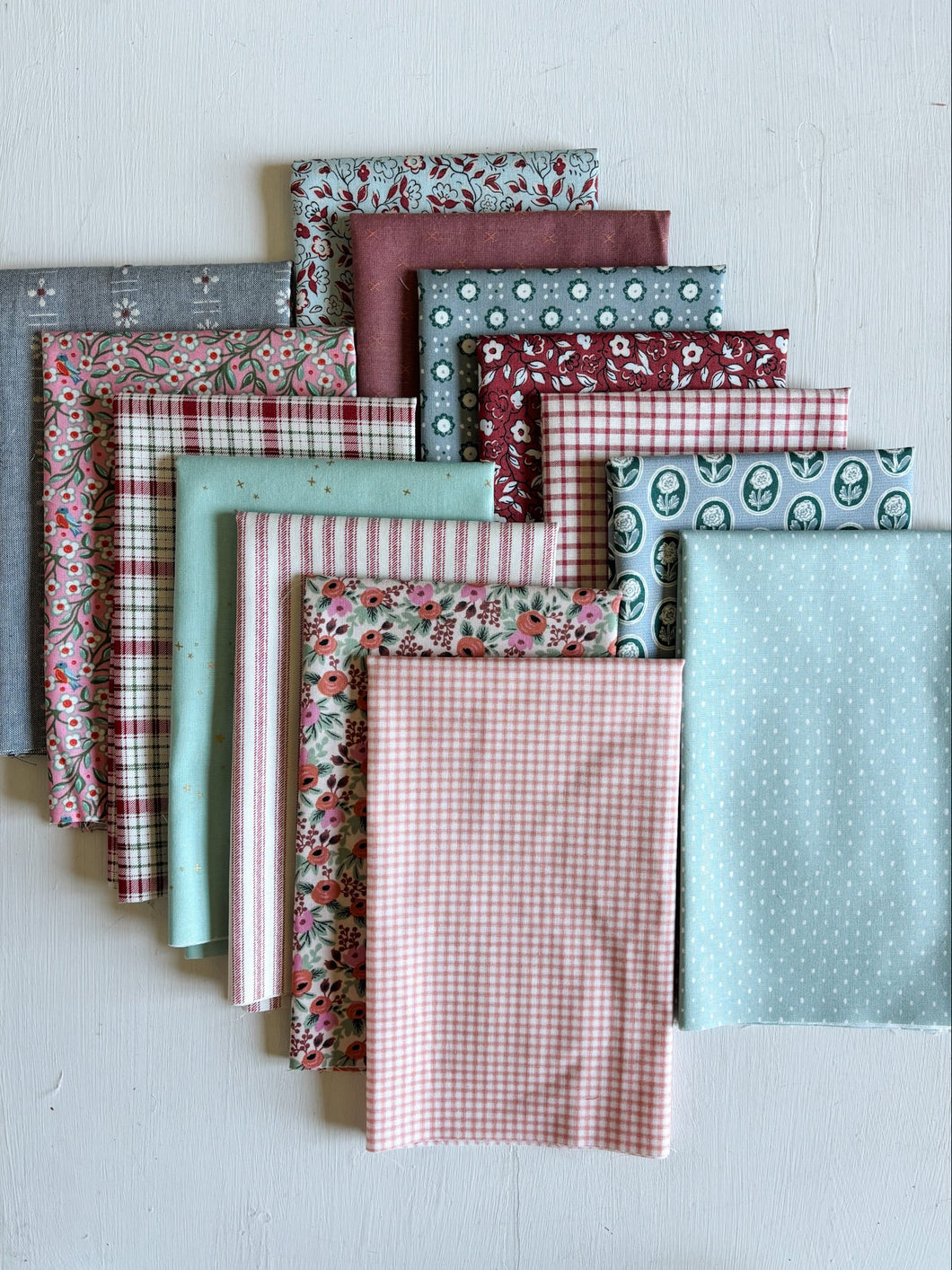 Cranberry Frost - 14 FQ Bundle