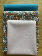 Load image into Gallery viewer, Liberty and Teal Double Irish Chain Quilt Kit
