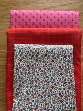 Load image into Gallery viewer, Pink and Ruby Double Irish Chain Quilt Kit
