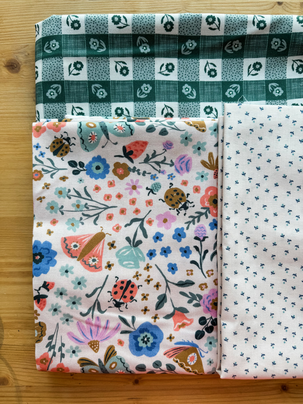 Meadow Picnic Wholecloth Quilt Kit
