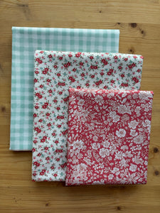 Vintage Rose Wholecloth Quilt Kit